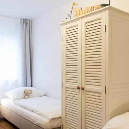 Pazific - Versteck Am Strom Росток